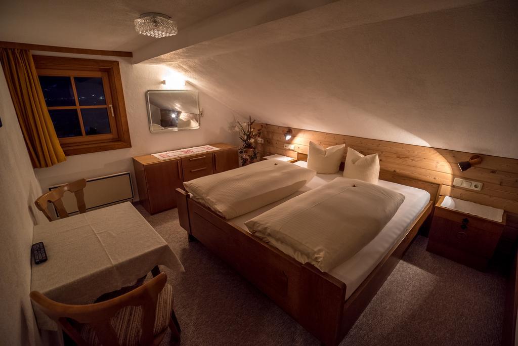 Ferienhaus Jaegerhaeusl Lermoos Bagian luar foto