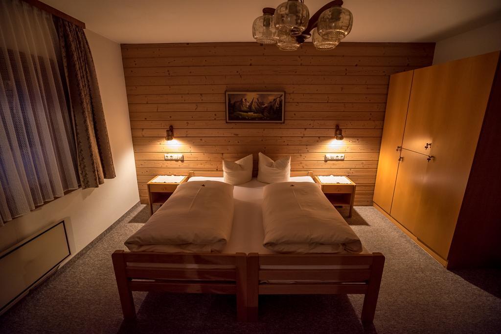 Ferienhaus Jaegerhaeusl Lermoos Bagian luar foto